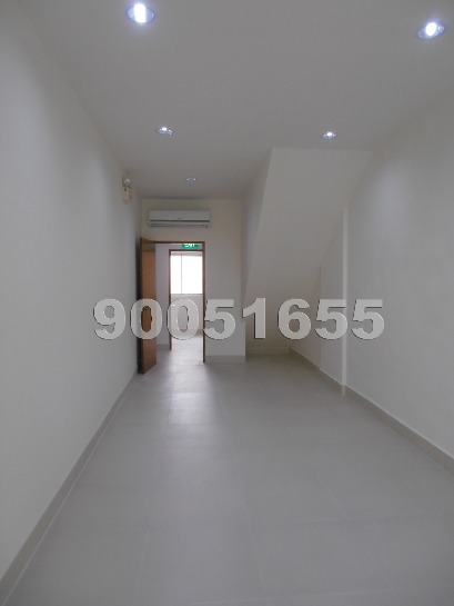  (D20), HDB Shop House #690012